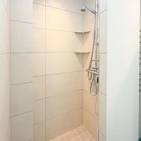 2 Bedroom Stunning In * Borre